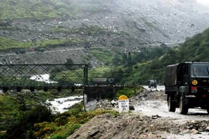 Ấn Độ xây 2 đường hầm gần biên giới Trung Quốc 