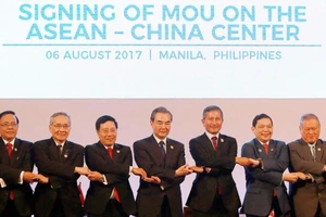  ASEAN ra tuyên bố chung phản đối quân sự hóa biển Đông