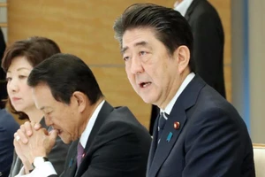 Báo Nhật: Tokyo định sơ tán 60.000 dân khỏi Hàn Quốc