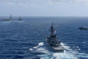 Tàu sân bay Mỹ tập trận sát Tây Nam Triều Tiên