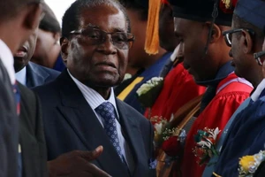 Tổng thống Zimbabwe đồng ý từ chức
