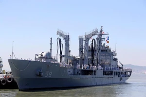 Cận cảnh 2 tàu hải quân Hàn Quốc thăm Đà Nẵng