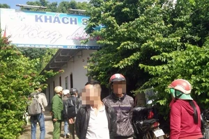 Người đàn ông chết bất thường trong khuôn viên nhà nghỉ