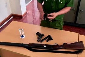 Nhậu xong rồi thử súng, một người chết