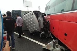 Ô tô tông liên hoàn trên cao tốc Trung Lương, 1 người chết