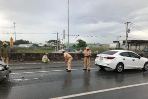 Hóc Môn: Tai nạn liên hoàn giữa 5 ô tô trên quốc lộ