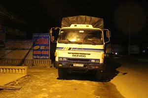 Xe tải bỏ chạy sau khi tông một chị làm phụ hồ ở Củ Chi 