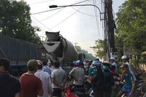 Mẹ khóc thảm bên thi thể con gái 6 tuổi ở Bình Dương