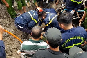 Sập giàn giáo, chủ thầu công trình tử vong 