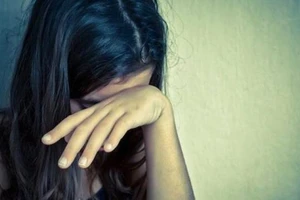 Bị điều tra vì 'người yêu' nói xạo tuổi