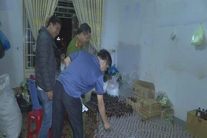 Đặt in tem chống hàng giả dán vào thảo dược không rõ nguồn gốc