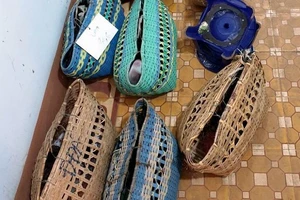 Bắt 6 ô tô trong sới đá gà ở khu du lịch sinh thái