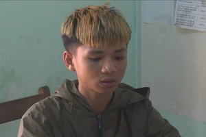 Đi cùng 2 bạn gái, thanh niên bị cướp 20.000 đồng