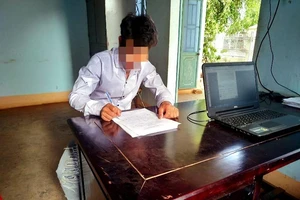 Người đăng tin ‘không ăn trứng gà sẽ chết’ bị công an mời