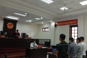 Một bị cáo được trả tự do ngay tại tòa