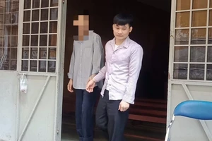 Bỏ trốn nhưng vẫn lên Facebook kết bạn bốn phương