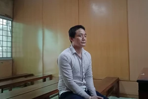 'Ship' gần 1 kg ma tuý lấy 2 triệu đồng tiền công