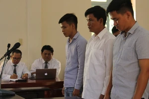 Hoãn xử vụ quản giáo đánh chết phạm nhân 17 tuổi