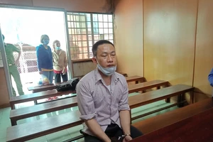 Trộm xe nhưng quên... phá khóa 