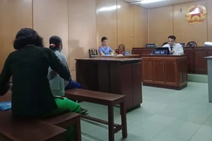 Vì chuyện vứt lông vịt, chị chồng thương tích em dâu vào tù