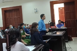 Chuyển phong thư giùm người lạ: 20 năm tù