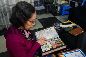 Người phụ nữ hơn 50 năm sưu tầm tem về 12 con giáp