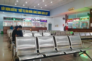 Đà Nẵng: Khách lo dịch, trả vé hàng loạt tại nhà ga, bến xe