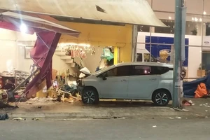 Vụ xe 'điên' lao tiệm bánh mỳ ở Đà Nẵng: Tài xế sử dụng rượu bia