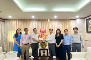 Đoàn công tác tỉnh Bà Rịa – Vũng Tàu thăm, chúc tết báo Pháp Luật TP.HCM