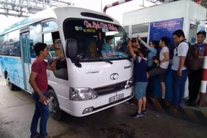 4 làn thu phí kẹt cứng, BOT Cai Lậy thất thủ lần thứ 11