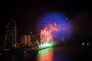 Đêm khai mạc lễ hội pháo hoa quốc tế có gì?