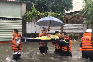 Toàn bộ học sinh, sinh viên Đà Nẵng phải nghỉ học do mưa lớn