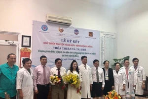 Tiếp nhận quỹ điều trị tim bẩm sinh cho trẻ em nghèo Đà Nẵng