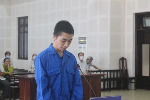 Giết hôn thê vì ghen rồi tự sát bất thành