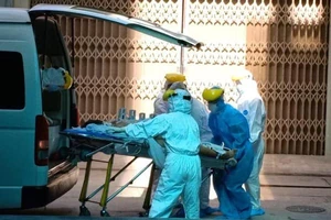 Bệnh nhân nghi nhiễm COVID-19 tại Đà Nẵng đang phải thở máy