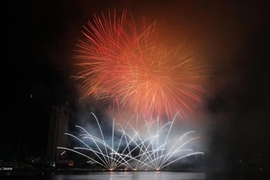 Đà Nẵng dừng bắn pháo hoa đêm giao thừa Tết Tân Sửu