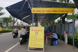 1 bảo vệ bị sa thải vì say xỉn, vòi tiền người nhà bệnh nhân 