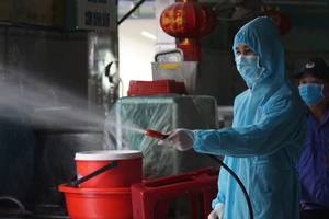 Đà Nẵng: 1 cán bộ là F1, phường phát thông báo khẩn