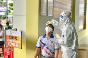 Đà Nẵng thêm 17 ca mắc COVID-19, 4 người về từ TP.HCM