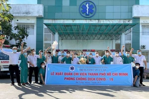 Trung tâm Cấp cứu 115 Đà Nẵng lên đường chi viện TP.HCM chống dịch