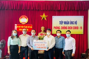 Tập đoàn Phương Trang ủng hộ 20 tỉ đồng cho quỹ vaccine của Đà Nẵng 
