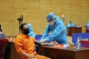 Đà Nẵng: Phấn đấu tiêm ít nhất mũi 1 vaccine cho toàn dân trong tháng 9