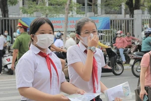 'Vì cái tôi cao quá mà em chưa nói lời xin lỗi ba mẹ'