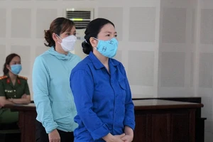 Tuồn 19 sổ đỏ của dân cho bạn mượn để giãn nợ