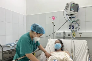 Sắp cạn kiệt hóa chất, vật tư y tế, nhiều bệnh viện cần 'cấp cứu' 