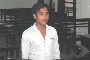 Tin bạn gái bảo đã 18 tuổi, nam thanh niên đi tù