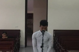 Thanh niên 'chơi sang' với bạn gái và cái kết đắng