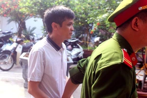 Xét xử thầy giáo tiểu học dâm ô 7 học sinh lớp 3