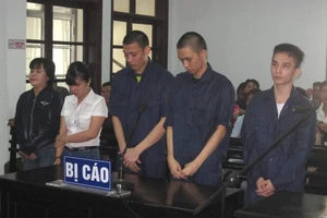 2 chị em hầu tòa vì chơi ma túy