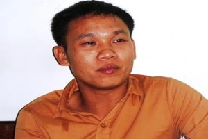 Giả danh cảnh sát hình sự lừa cả tiền lẫn tình 